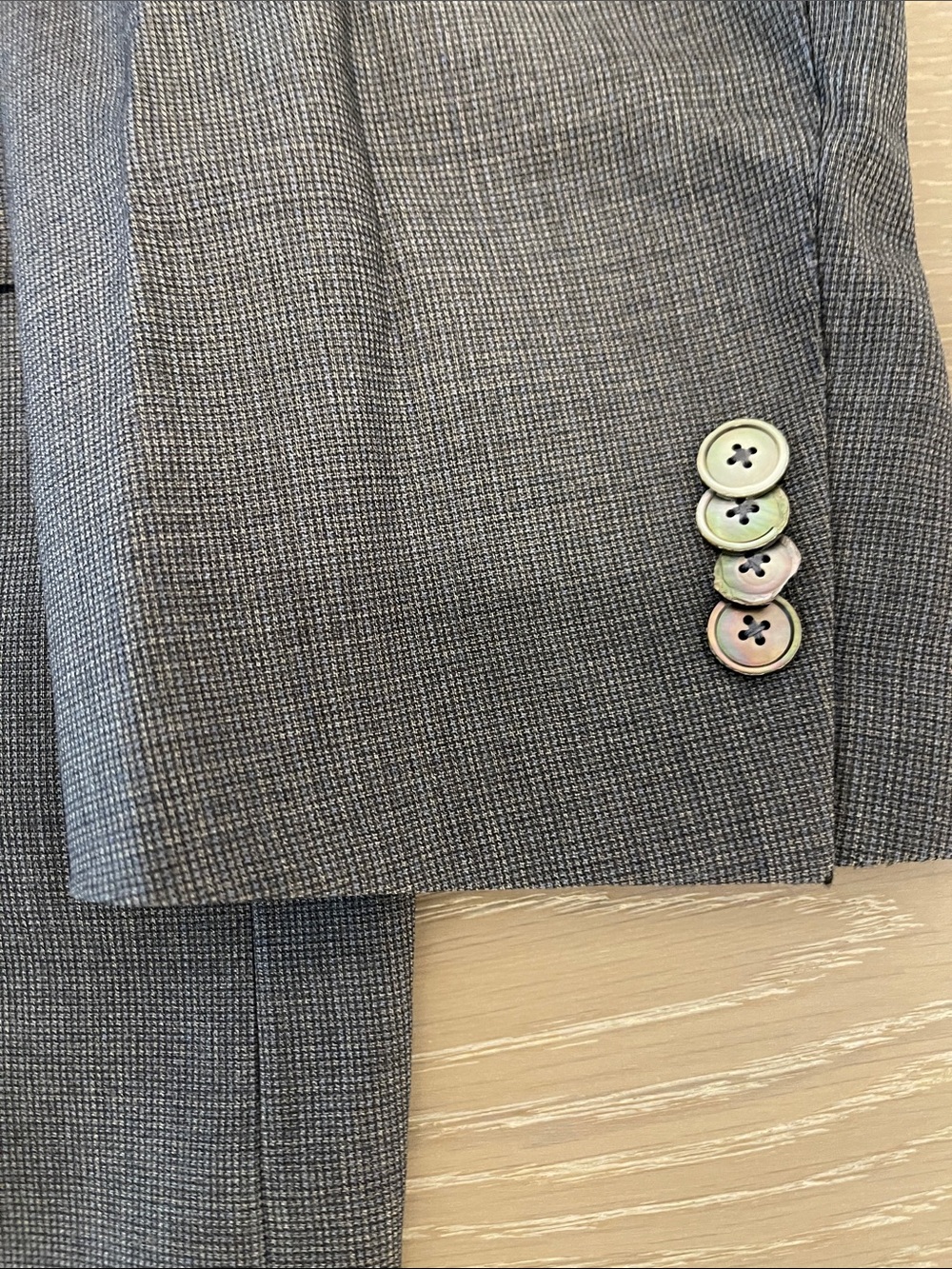 Hugo Boss Men’s Light Gray Single-Breasted Suit Blazer - Picture 5 of 7
